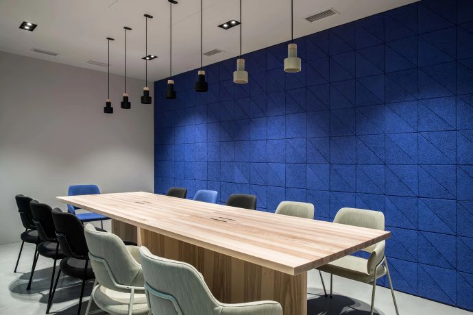 Bold Meeting Space Design