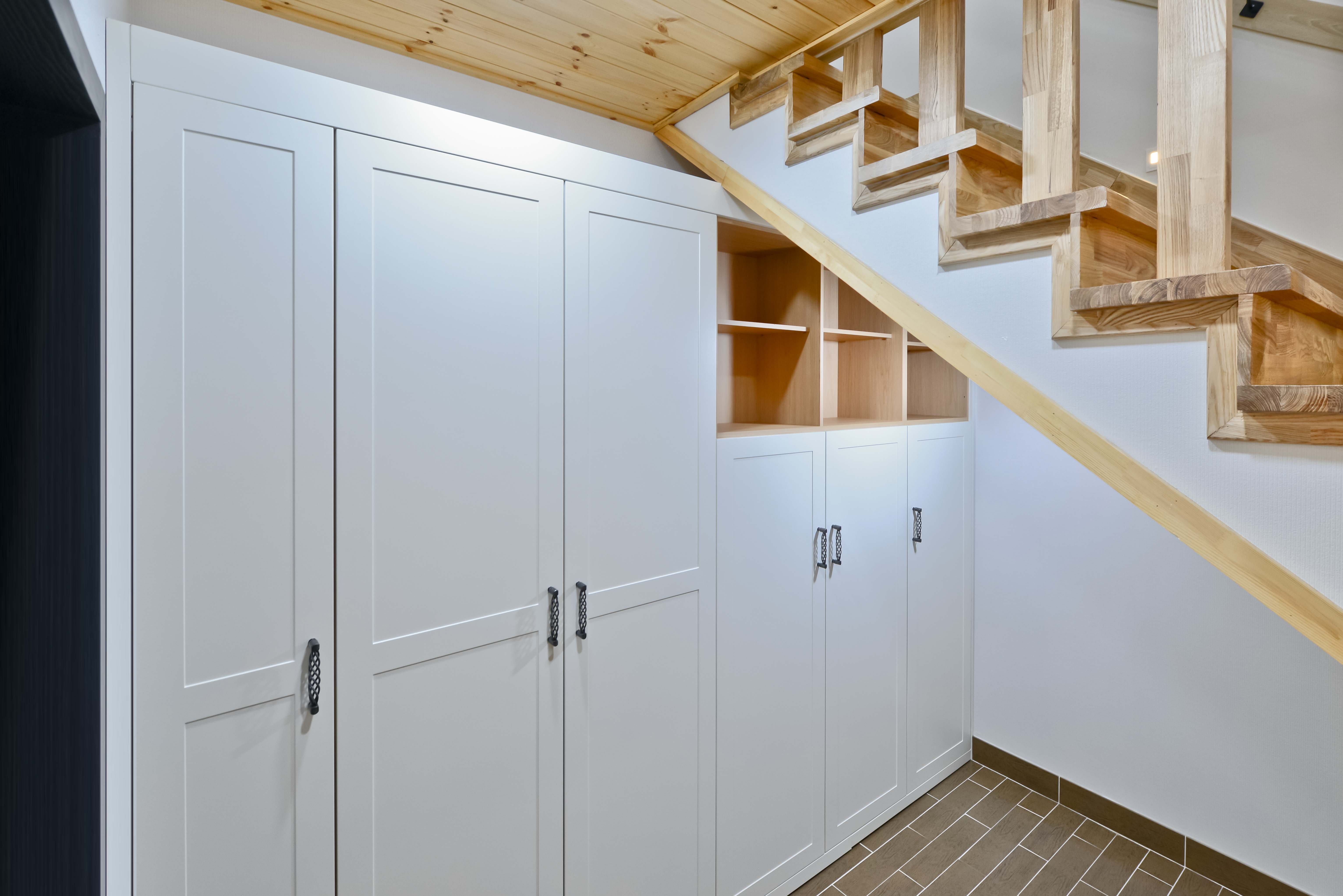 bedroom with cabinet